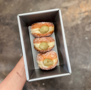 Matcha Bomboloni